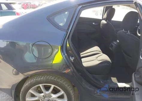 2013 Dodge Dart Sxt z USA, uszkodzony, nr VIN 1C3CDFBA4DD288053